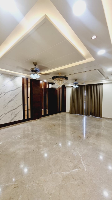 3.5 BHK + Servant Room,Study Room Apartment For Sale in Tata La Vida