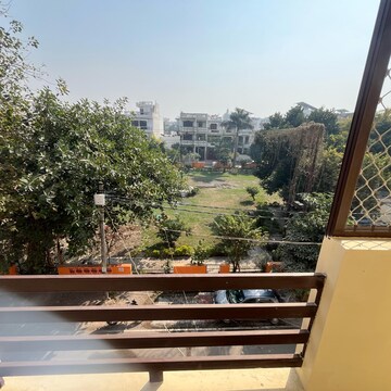 Furnished Amenities in 2 BHK Independent House at Gomti Nagar – for Rent