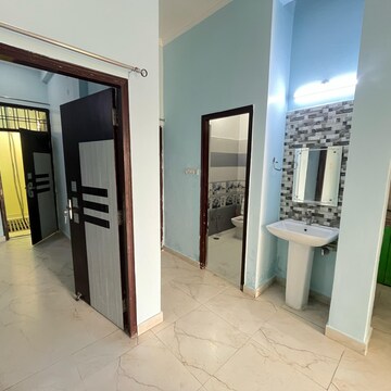 Room in 2 BHK Independent House at Gomti Nagar – for Rent