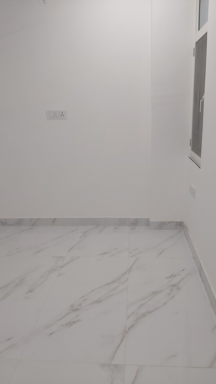 undefined, mayur vihar 3.5 Bedroom 1050 Sq.Ft. Builder Floor In Mayur Vihar Delhi 8239221