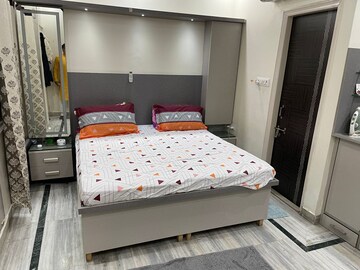 Bedroom in 2 BHK Builder Floor at Mahavir Enclave 1 – for Rent
