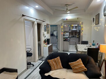 Master Bedroom in 2 BHK Builder Floor at Mahavir Enclave 1 – for Rent