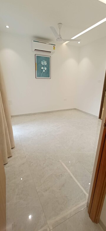 2 BHK Apartment For Sale in Pushpak Nagar