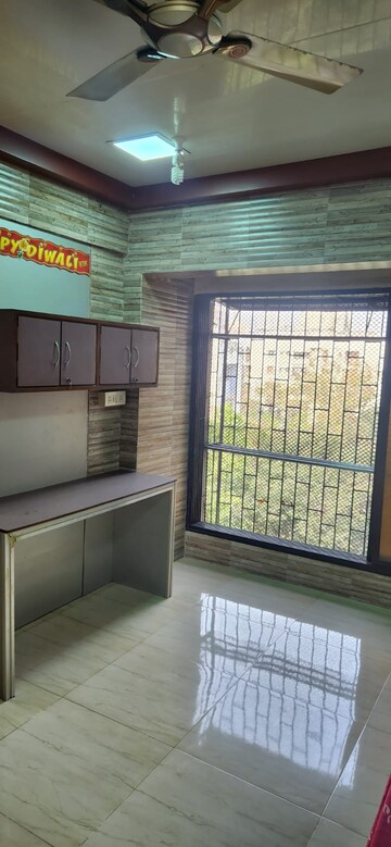Bedroom in 1 BHK Apartment at Andheri West – for Rent