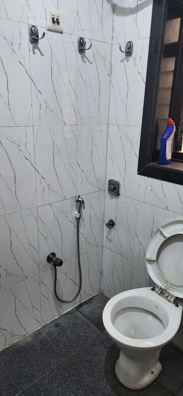 Bathroom in 1 BHK Apartment at Andheri West – for Rent