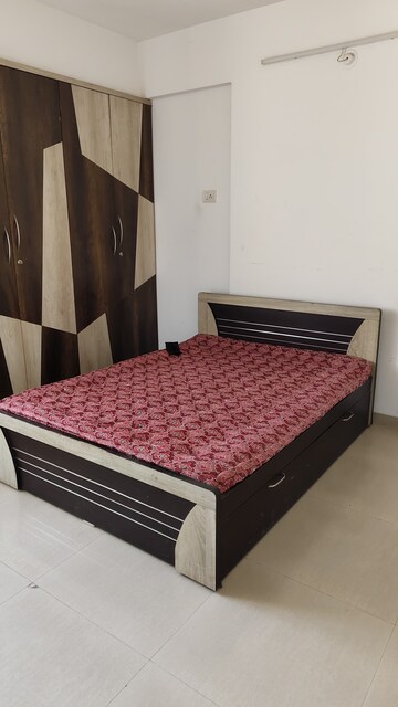 Bedroom in 2 BHK Apartment at Bora Ville, Kharadi – for Rent