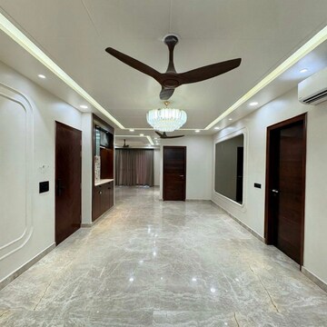 Room in 4 BHK Builder Floor at Ansal API Esencia, Sector 67 – for Sale