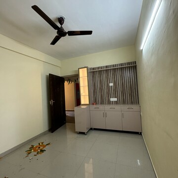 Room in 2 BHK Apartment at Pyramid Fusion Homes, Sector 70a – for Rent