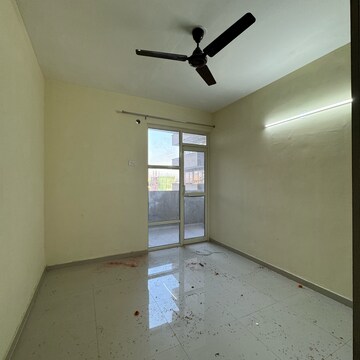 2 BHK Apartment For Rent in Pyramid Fusion Homes, Sector 70a