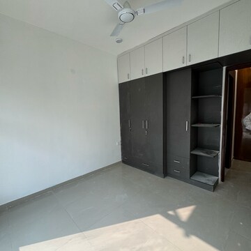 Room in 2 BHK Apartment at Pyramid Fusion Homes, Sector 70a – for Rent