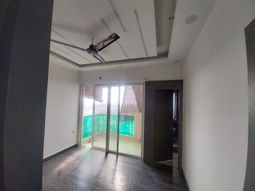Room in 2 BHK Apartment at Mahagun Mywoods, Sector 16c Greater Noida – for Rent