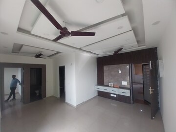 Room in 2 BHK Apartment at Mahagun Mywoods, Sector 16c Greater Noida – for Rent