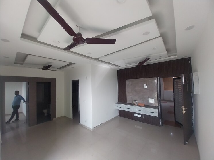 Room, mahagun-mywoods 2 Bedroom 1000 Sq.Ft. Apartment In Sector 16c Greater Noida Greater Noida 8239343