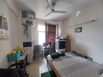 Living Room in 2.5 BHK Apartment at Mahagun Mywoods, Sector 16c Greater Noida – for Rent