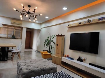 2 BHK Apartment For Rent in Gardenia Apartment Khar West Khar West Mumbai  8239362