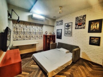 Master Bedroom in 2 BHK Apartment at Silver Palms Santacruz West, Santacruz West – for Rent