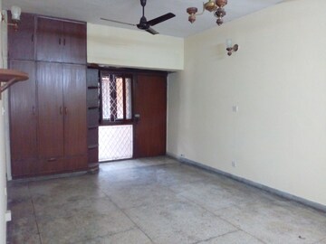 2 BHK Apartment For Rent in Sarita Vihar Pocket-J RWA Sarita Vihar Delhi  8239510