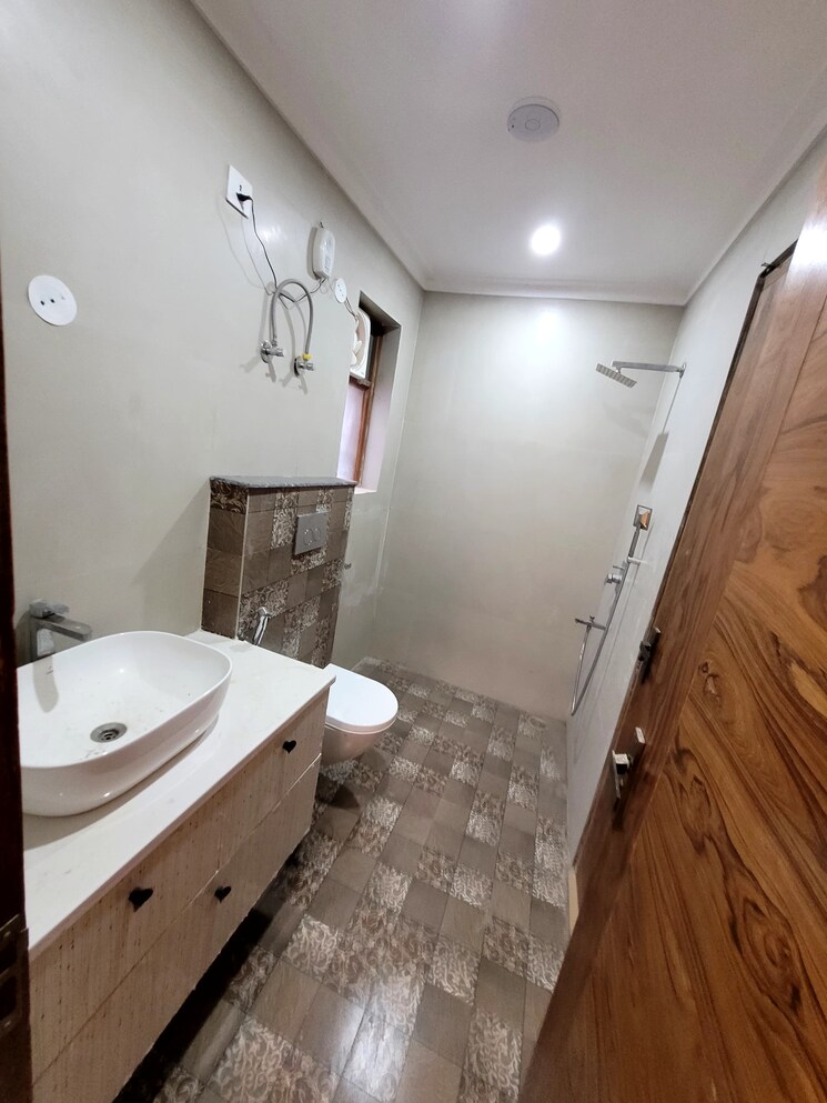 Kitchen, sector 21d 4 Bedroom 360 Sq.Yd. Builder Floor In Sector 21d Faridabad 8239624