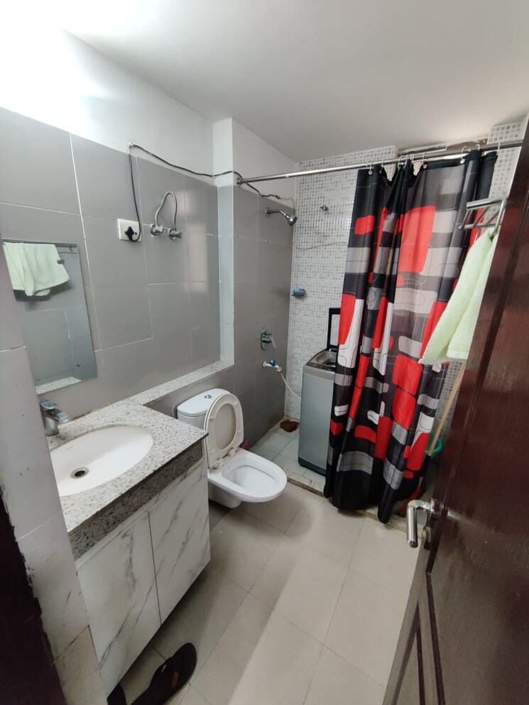 Master Bedroom, unitech-the-residences-gurgaon 3 Bedroom 1600 Sq.Ft. Apartment In Sector 33 Gurgaon 8239682