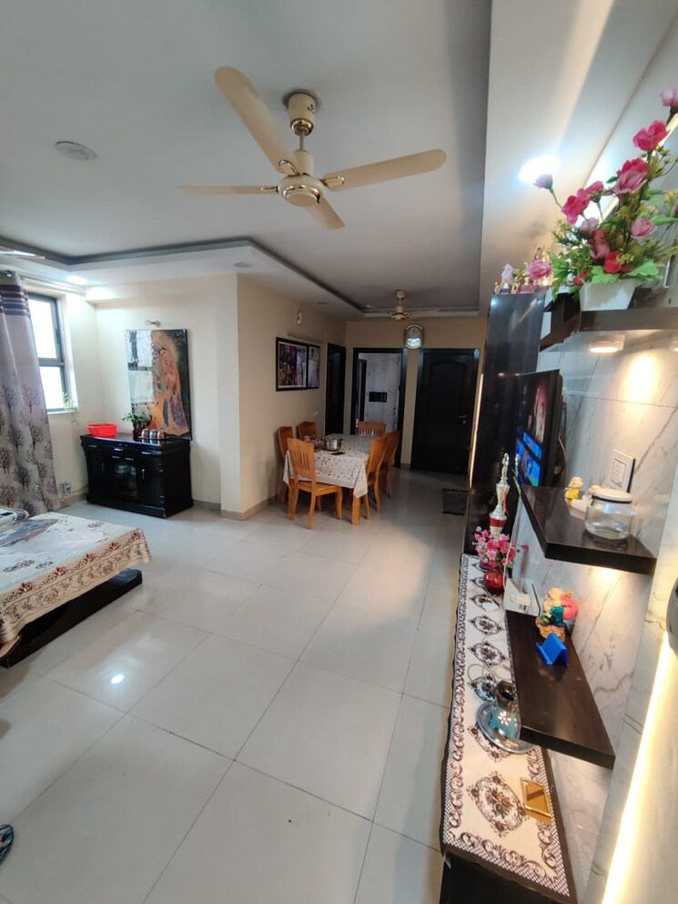  Parking, unitech-the-residences-gurgaon 3 Bedroom 1600 Sq.Ft. Apartment In Sector 33 Gurgaon 8239682