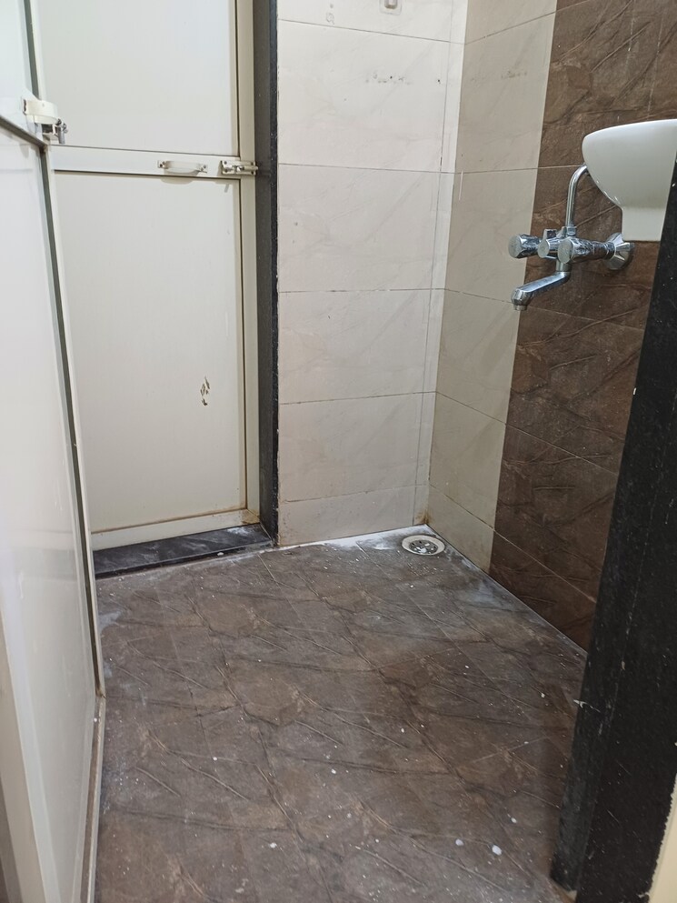 Bathroom, ghansoli sector 21 1 Bedroom 650 Sq.Ft. Apartment In Ghansoli Sector 21 Navi Mumbai 8239720