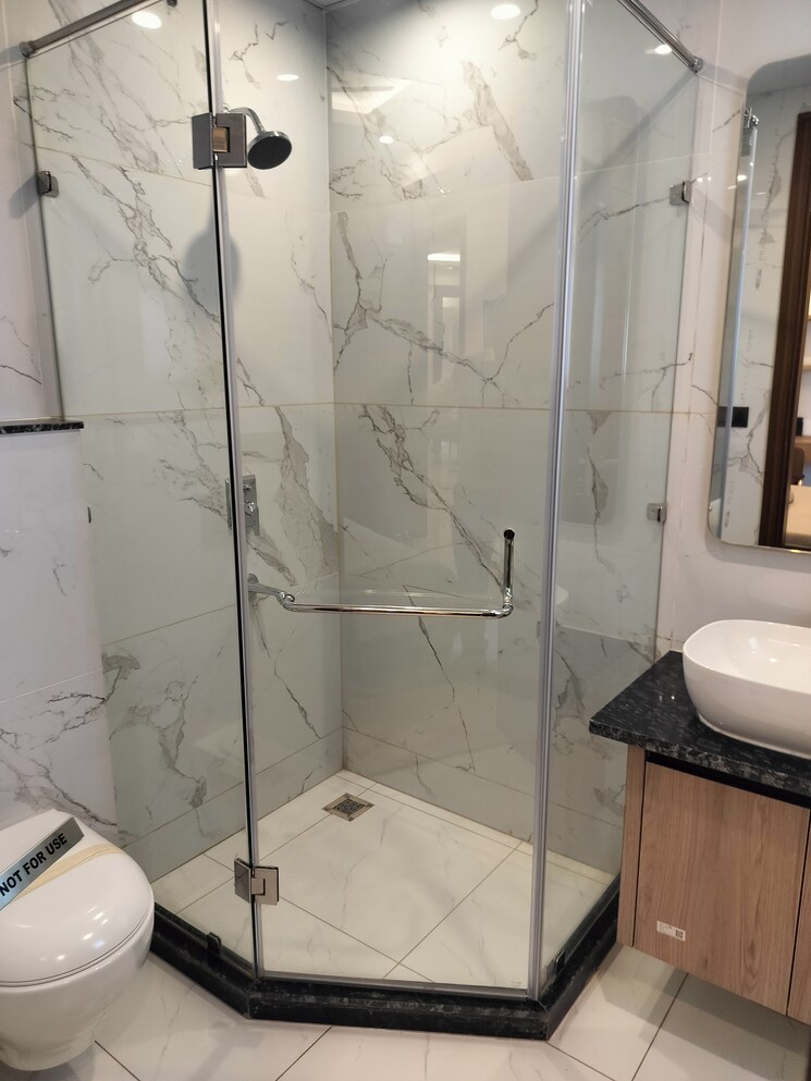 Bathroom, sector 71 3 Bedroom 1800 Sq.Ft. Builder Floor In Sector 71 Gurgaon 8239722