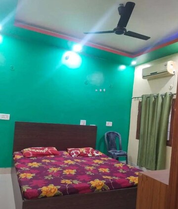 Bedroom in 1 BHK Builder Floor at Aliganj – for Rent