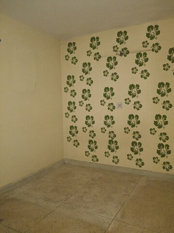 2 BHK Builder Floor For Sale in Shalimar Apartments Shalimar Garden, Shalimar Garden