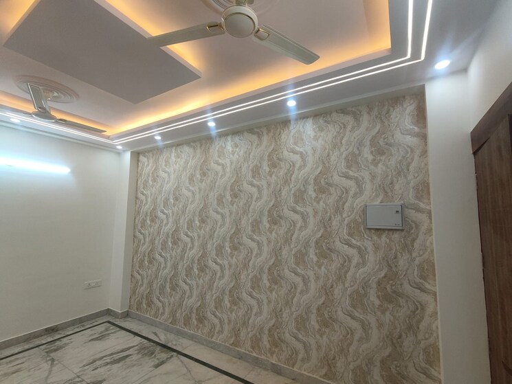 Room, rampuri 6+ Bedroom 150 Sq.Yd. Independent House In Rampuri Ghaziabad 8239768