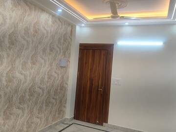 Room in 6+ BHK Independent House at Rampuri – for Sale
