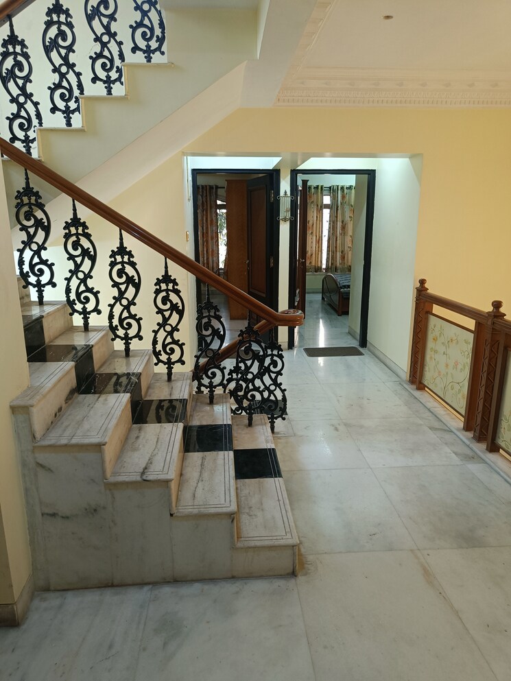 undefined, balasinor-chs 6 Bedroom 4500 Sq.Ft. Independent House In Kandivali West Mumbai 8239776