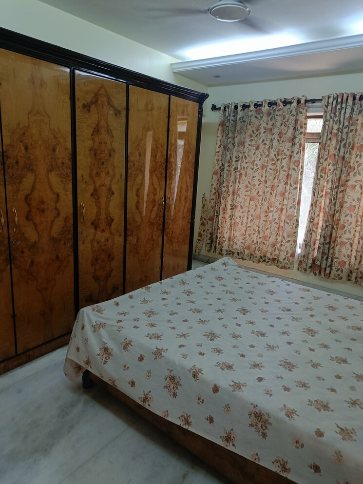 Bedroom, balasinor-chs 6 Bedroom 4500 Sq.Ft. Independent House In Kandivali West Mumbai 8239776