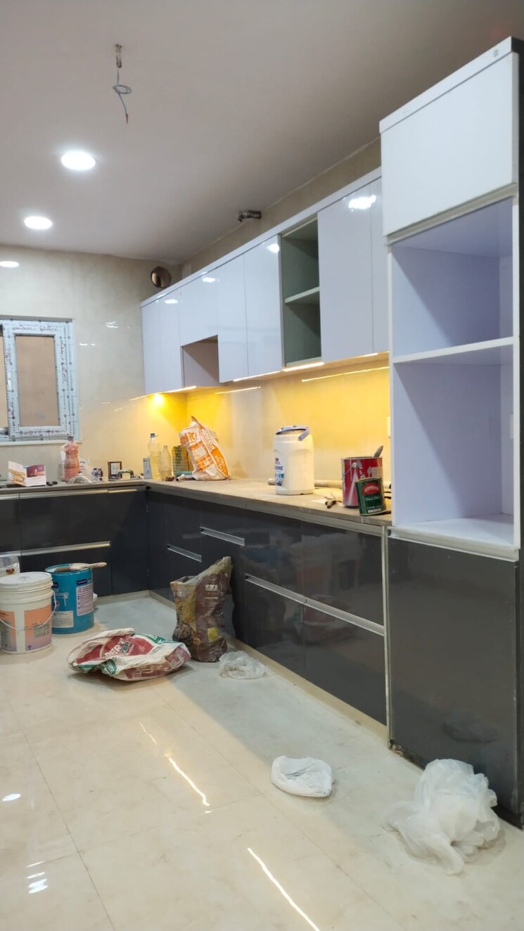 Kitchen, pitampura 3 Bedroom 1500 Sq.Ft. Builder Floor In Pitampura Delhi 8239811