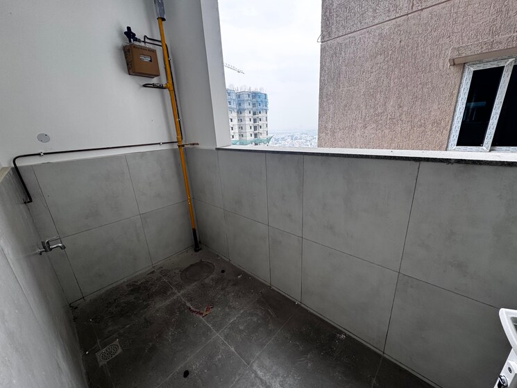 Bathroom, rajapushpa-provincia 3 Bedroom 2335 Sq.Ft. Apartment In Narsingi Hyderabad 8239825