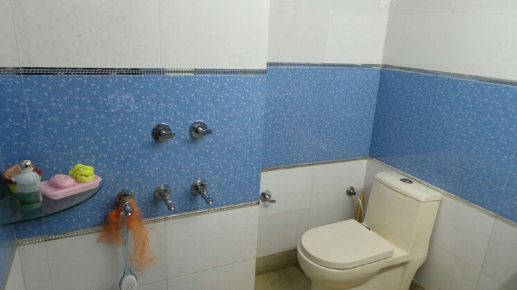 Attached Bathroom, rohini sector 13 2 Bedroom 1000 Sq.Ft. Apartment In Rohini Sector 13 Delhi 8239844