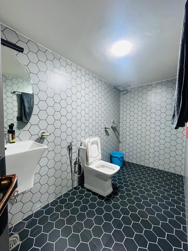 Bathroom, ansal-sushant-apartments 6+ Bedroom 419 Sq.Yd. Independent House In Sushant Lok I Gurgaon 8239920