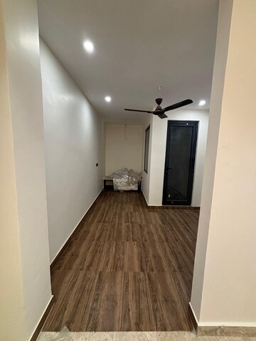 Furnished Amenities in 5 BHK Villa at Emaar Marbella, Sector 66 – for Rent