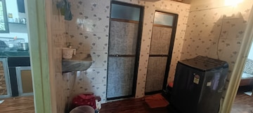 Bathroom in 2 BHK Apartment at Dahisar East – for Sale