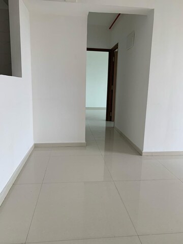 2 BHK Apartment For Rent in Mayfair The View, Vikhroli West