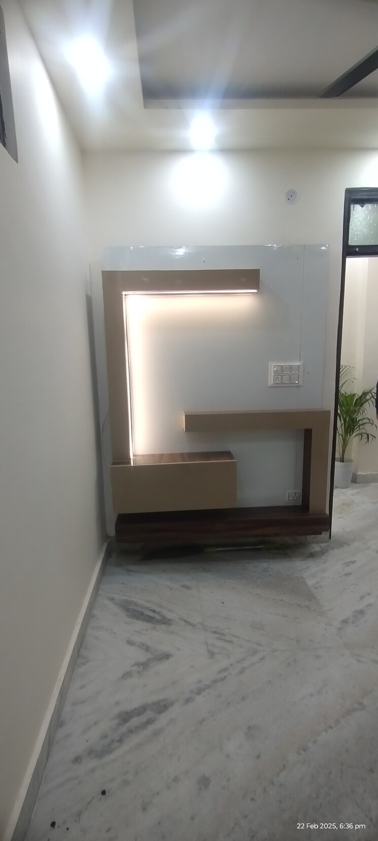 Room, uttam nagar 2 Bedroom 60 Sq.Yd. Builder Floor In Uttam Nagar Delhi 8239983