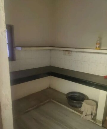 Furnished Amenities in 2 BHK Independent House at Jankipuram – for Rent