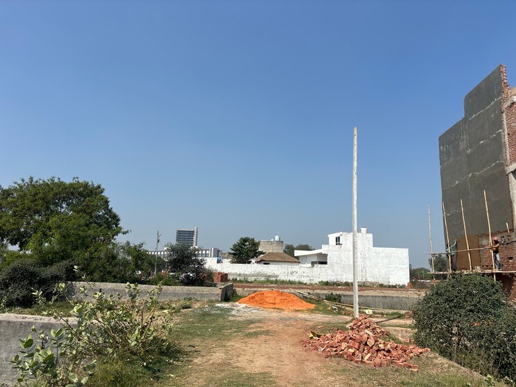 Exterior View, shiksha-vihar  100 Sq.Yd. Plot In Sector 27 Yamuna Expressway Greater Noida 8240071