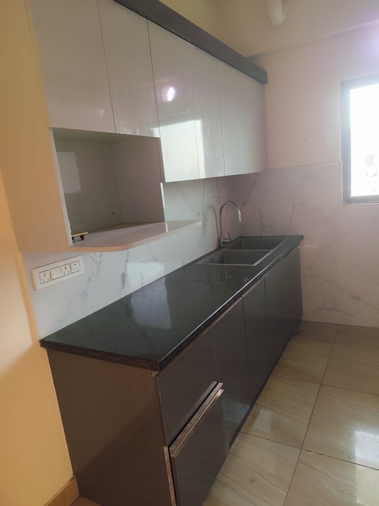 Kitchen, angel-mercury 2.5 Bedroom 1390 Sq.Ft. Apartment In Vaibhav Khand Ghaziabad 8240146