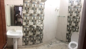 Bathroom in 1 BHK Independent House at Sector 55 – for Rent