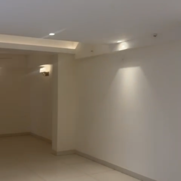 Room in 4 BHK Apartment at M R Platinum 321, Sehani Khurd – for Sale