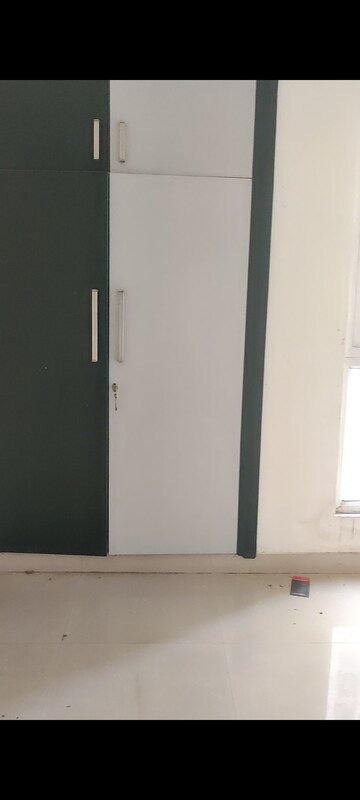 Room in 3 BHK Apartment at Aditya World City, Shahpur Bamheta – for Rent