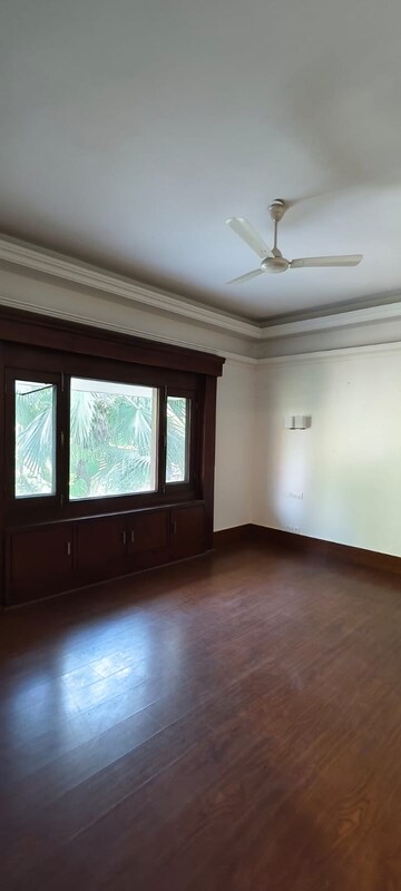 3 BHK Builder Floor For Rent in East of Kailash Block-B RWA East Of Kailash Delhi  8240212