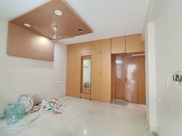 Room in 2 BHK Apartment at Creative Environs, Hsr Layout – for Rent