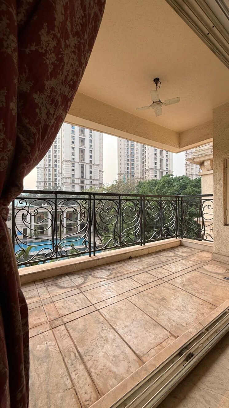 Balcony, hiranandani-meadows 4 Bedroom 1980 Sq.Ft. Apartment In Manpada Thane 8240247