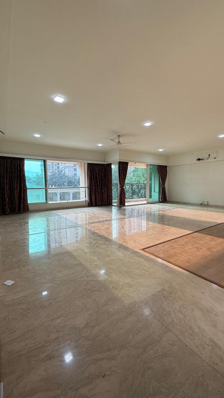  Parking, hiranandani-meadows 4 Bedroom 1980 Sq.Ft. Apartment In Manpada Thane 8240247